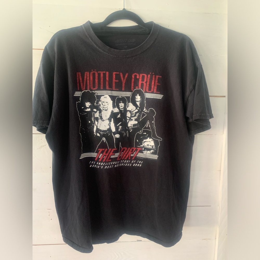 Motley Crue band t-shirt, size XL